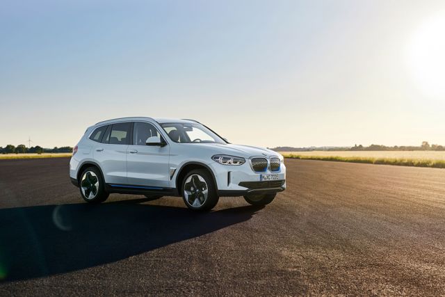 Bmw Ix3 Foto 10