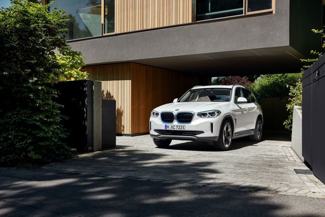 Bmw Ix3 Foto 16