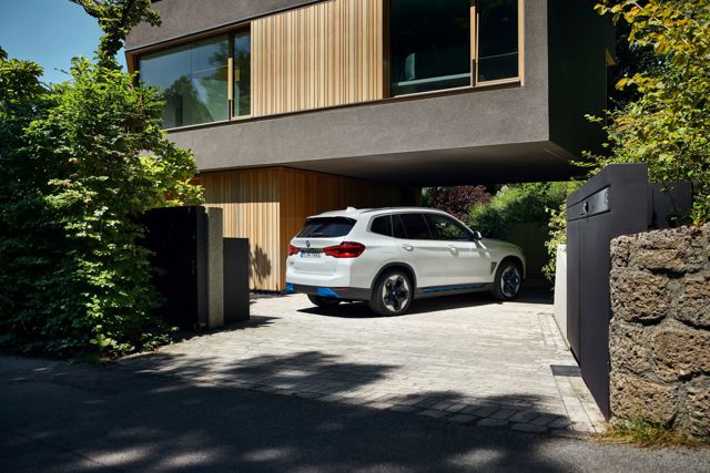 Bmw Ix3 Foto 19