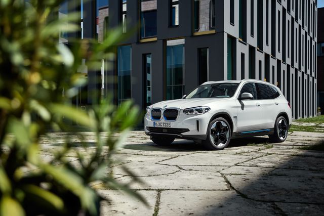 Bmw Ix3 Foto 25