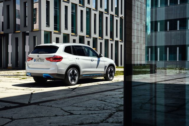 Bmw Ix3 Foto 26