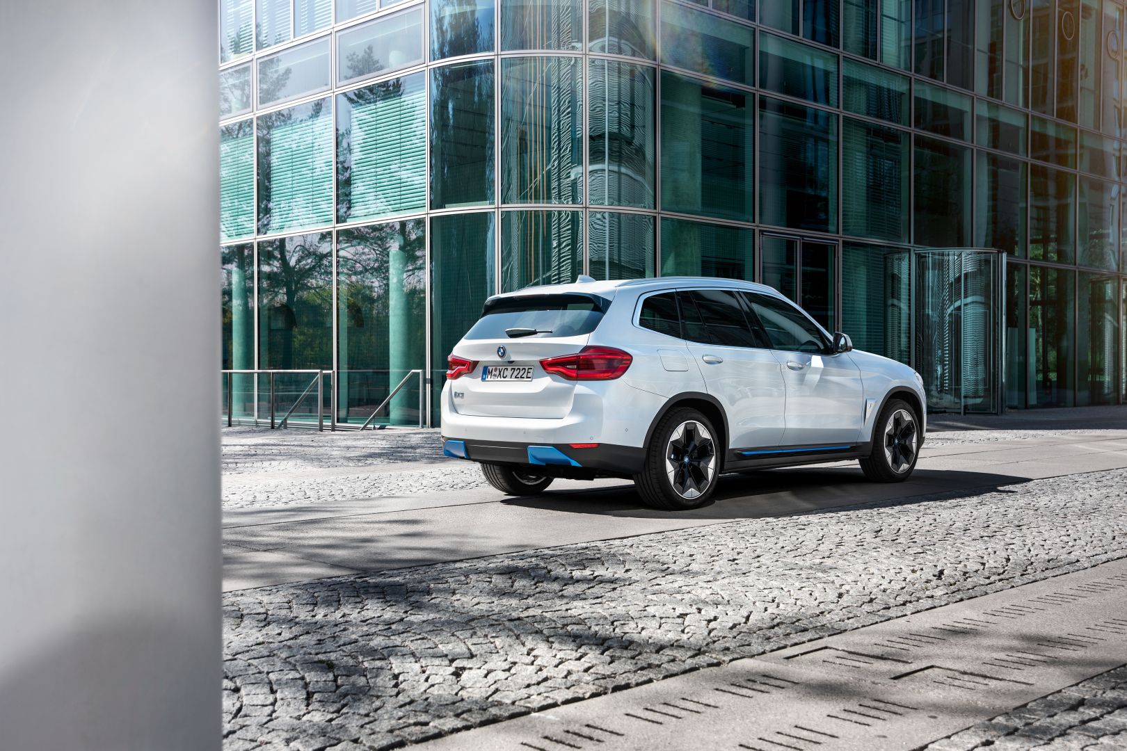 Bmw Ix3 photo 43