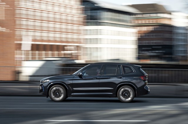 Bmw Ix3 Foto 51