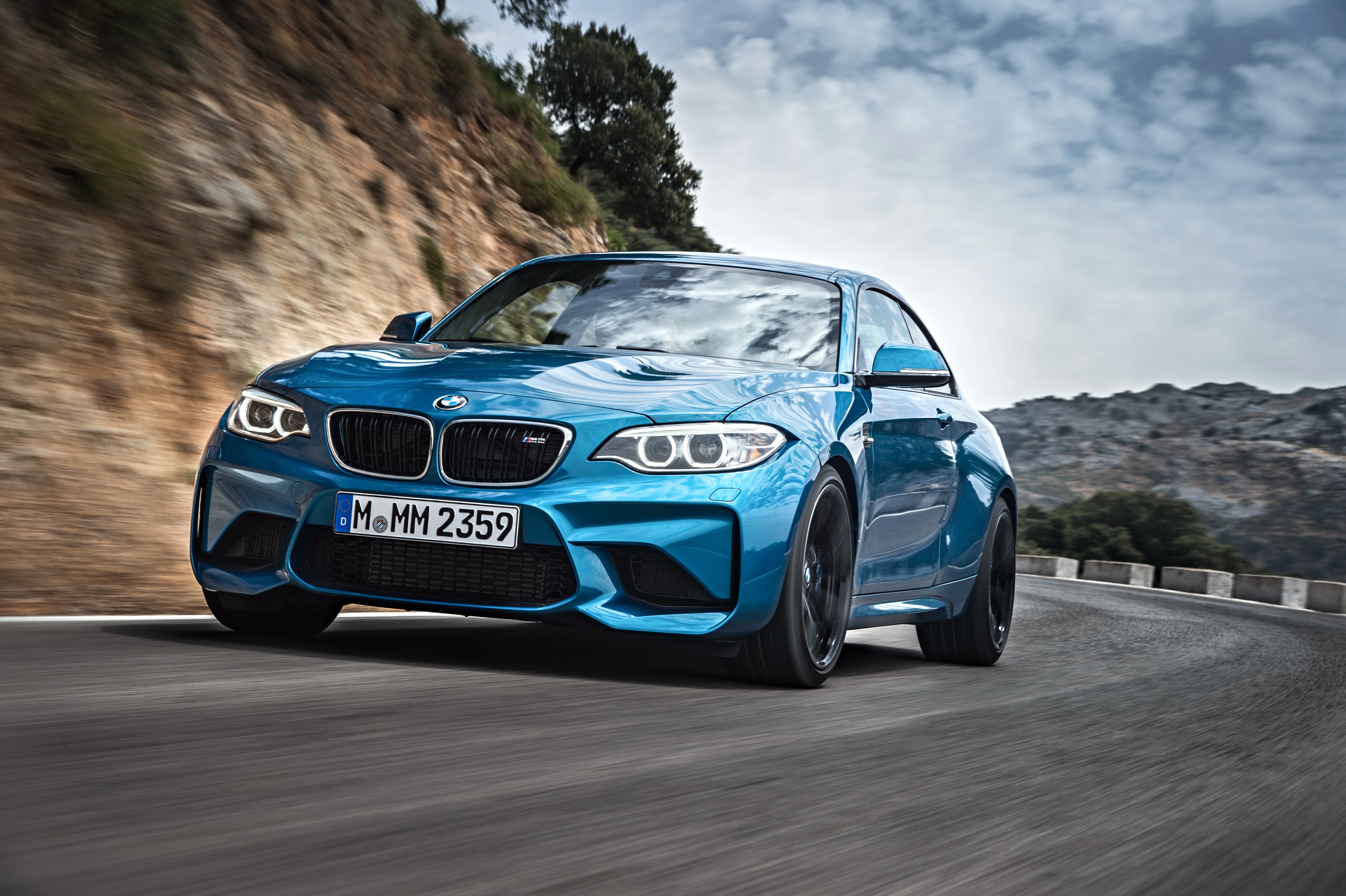 Bmw M2 photo 3
