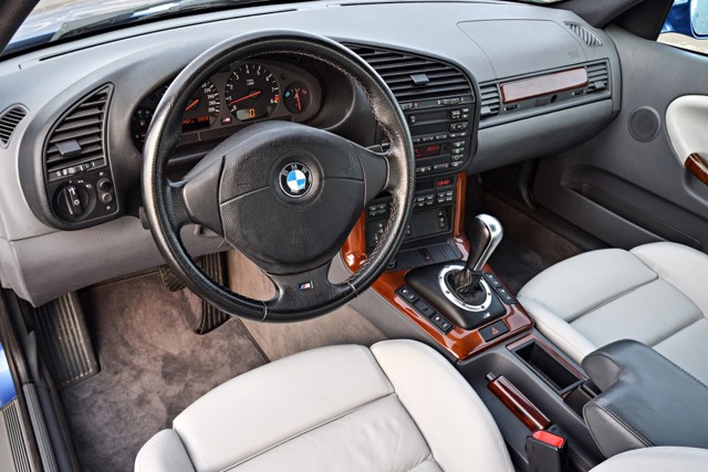 Bmw M3 Sedan photo 23