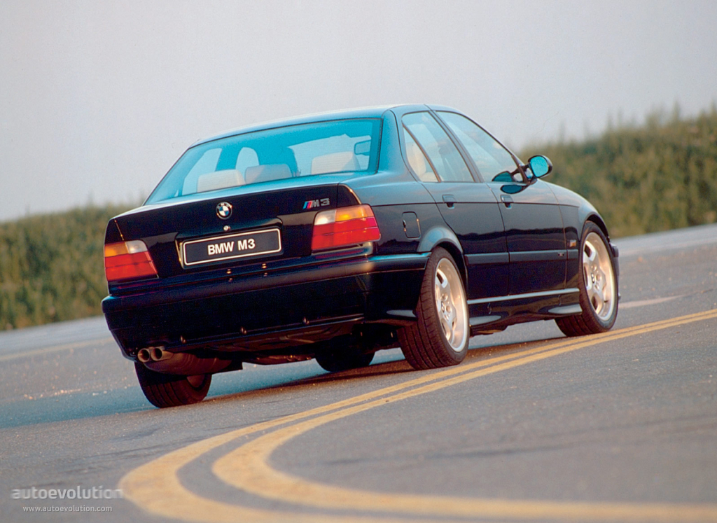 Bmw M3 Sedan photo 2