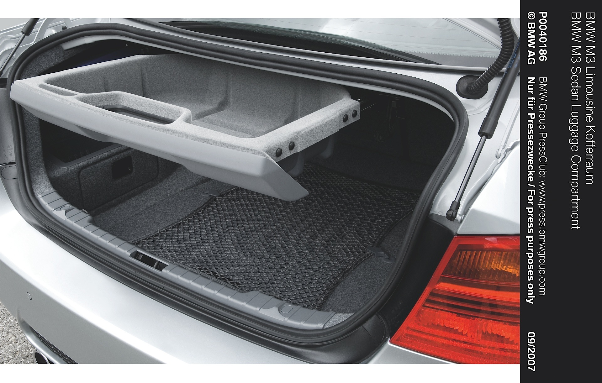 Bmw M3 Sedan photo 46