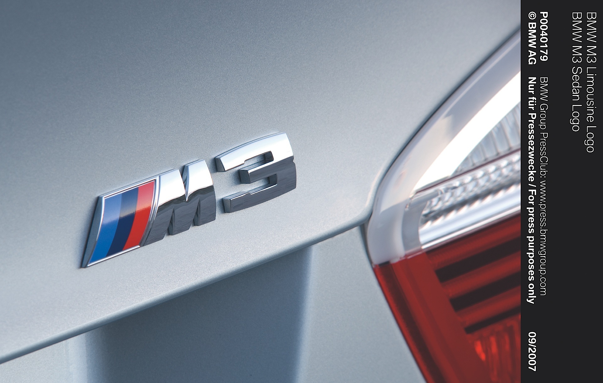 Bmw M3 Sedan photo 21