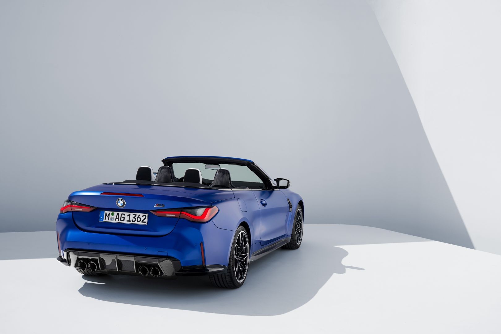 Bmw M4 Convertible photo 66