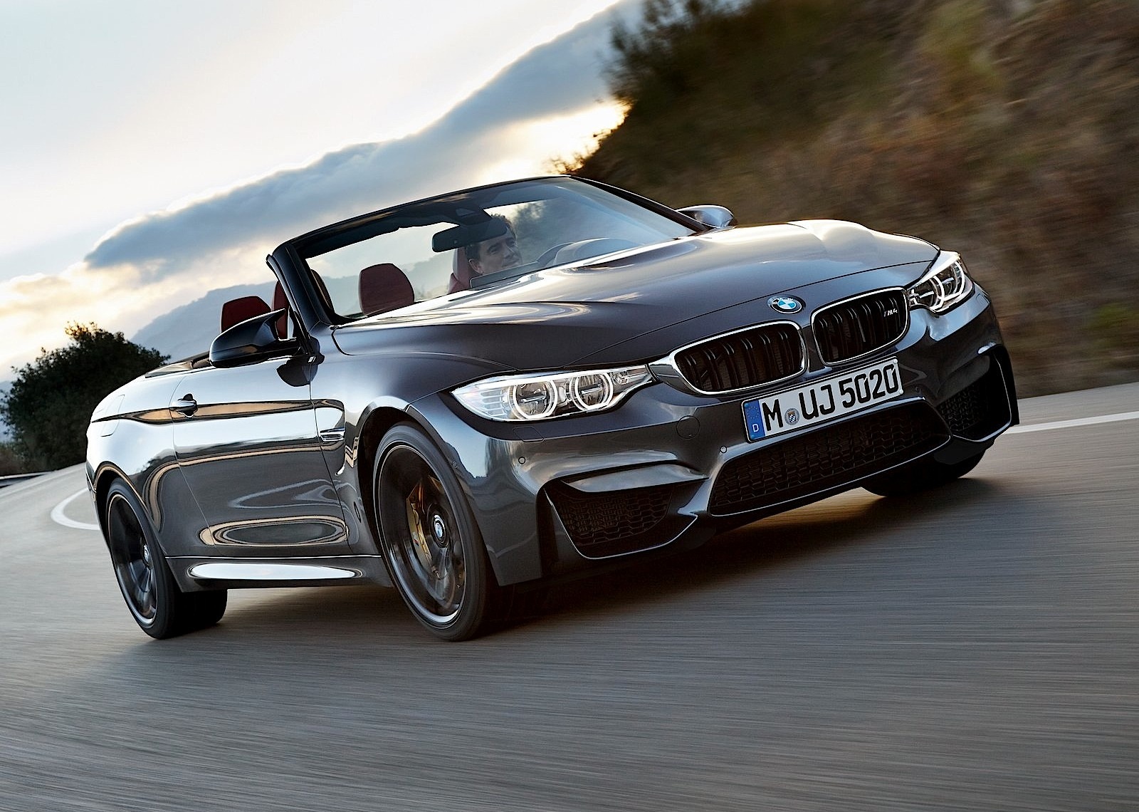 Bmw M4 Convertible photo 17