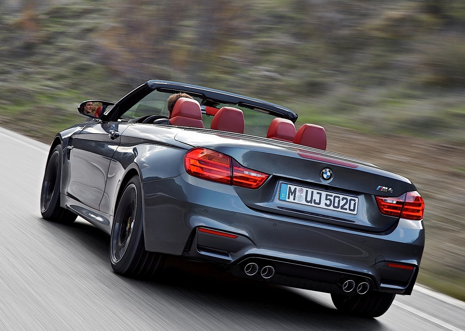 Bmw M4 Convertible photo 29