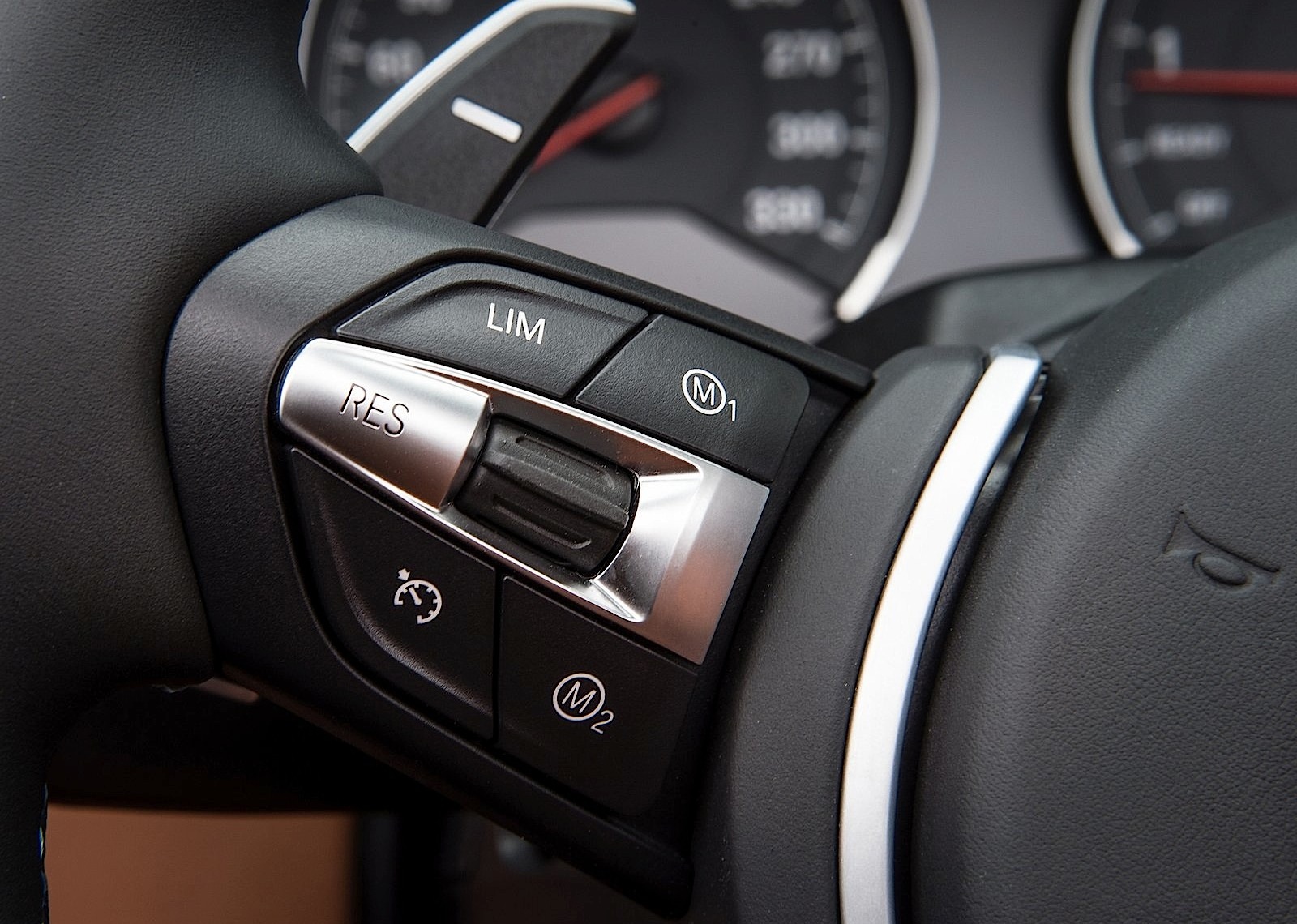 Bmw M4 Convertible photo 93