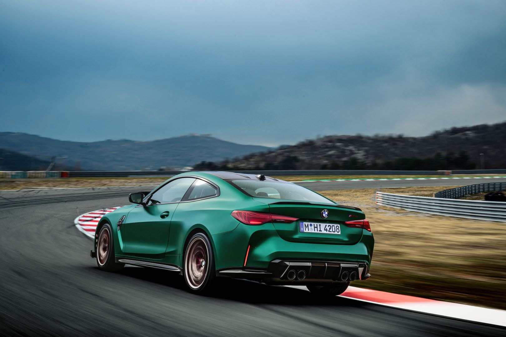 Bmw M4 Cs photo 12