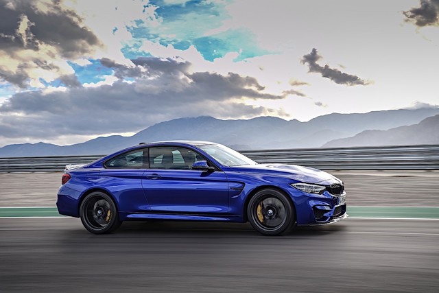 Bmw M4 Cs photo 4