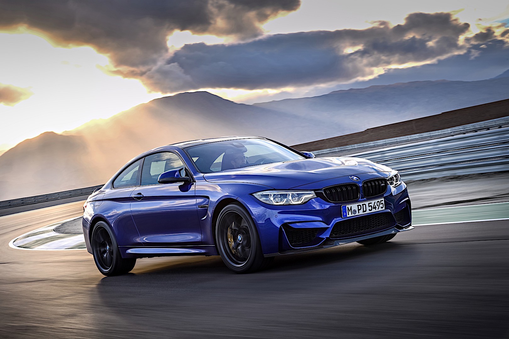 Bmw M4 Cs photo 16