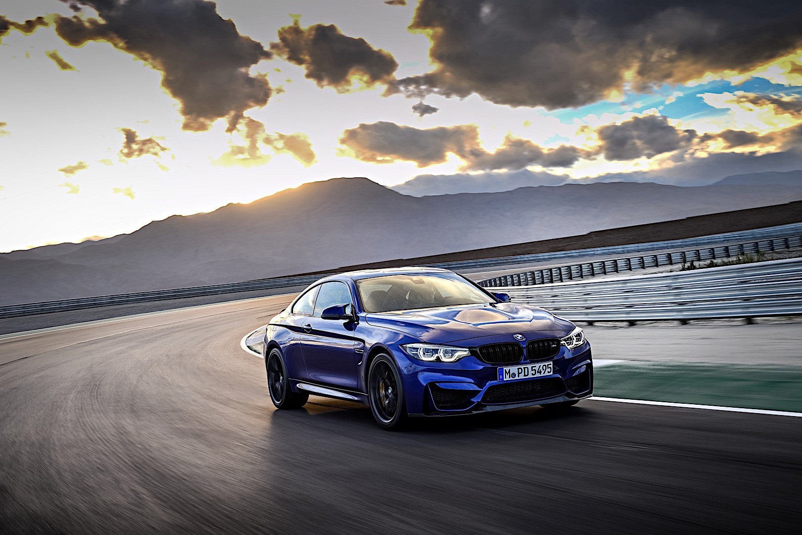 Bmw M4 Cs photo 21