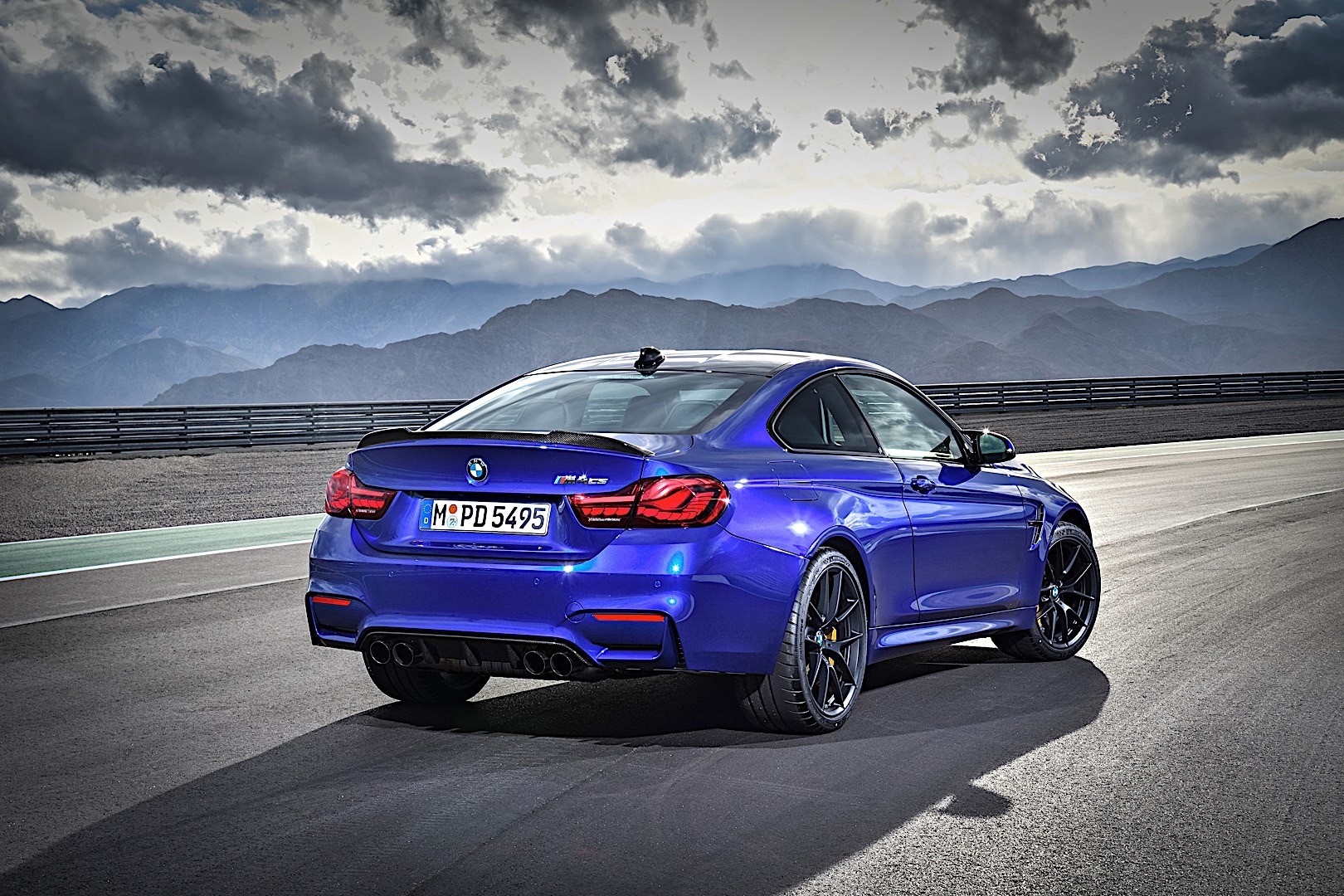 Bmw M4 Cs photo 23