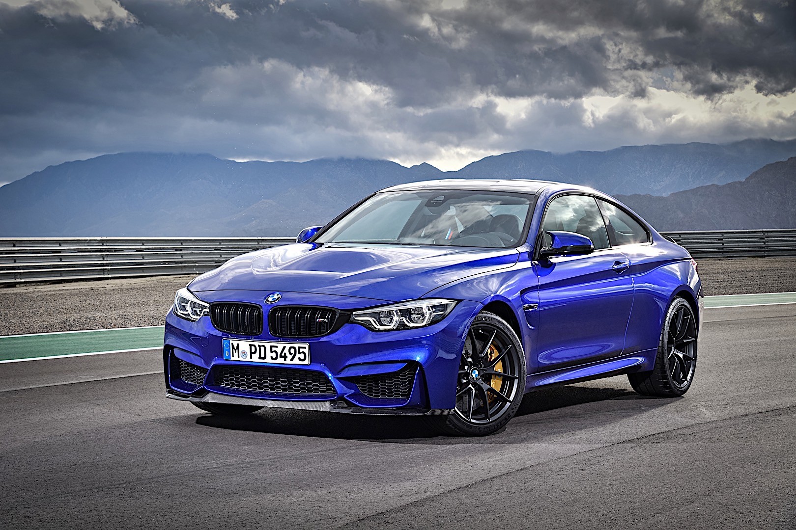Bmw M4 Cs photo 24