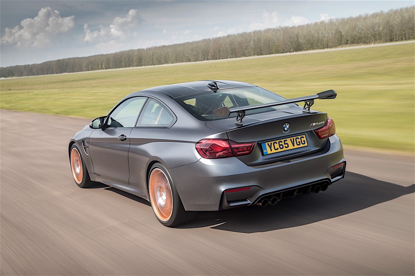 Bmw M4 Gts photo 27