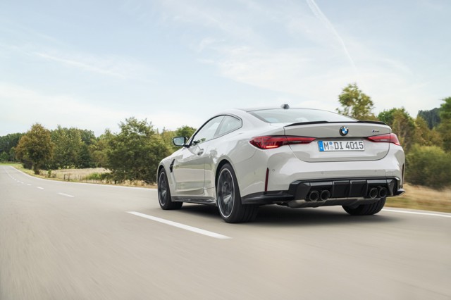 Bmw M4 photo 8