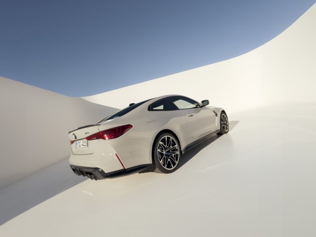 Bmw M4 photo 10