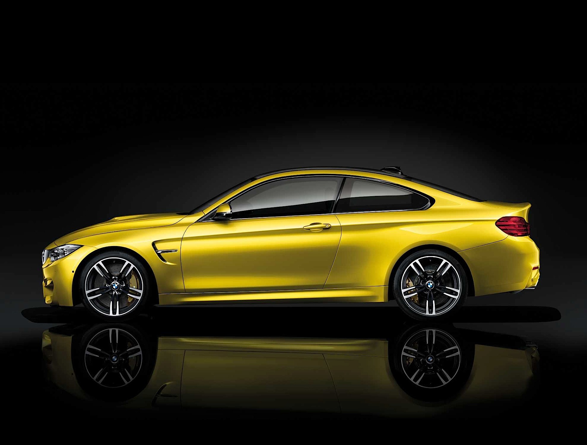 Bmw M4 photo 21