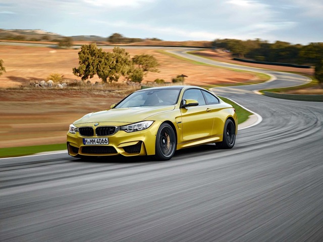 Bmw M4 foto 1