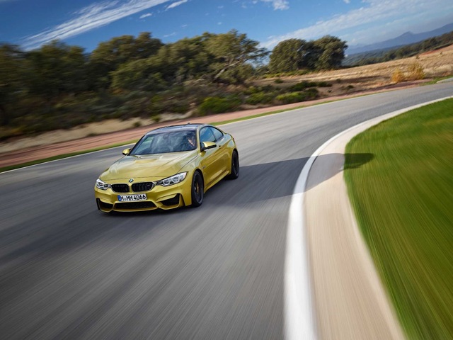 Bmw M4 foto 3