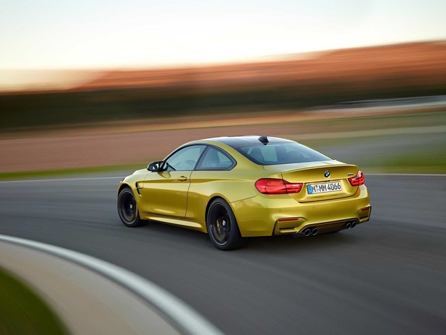 Bmw M4 foto 6
