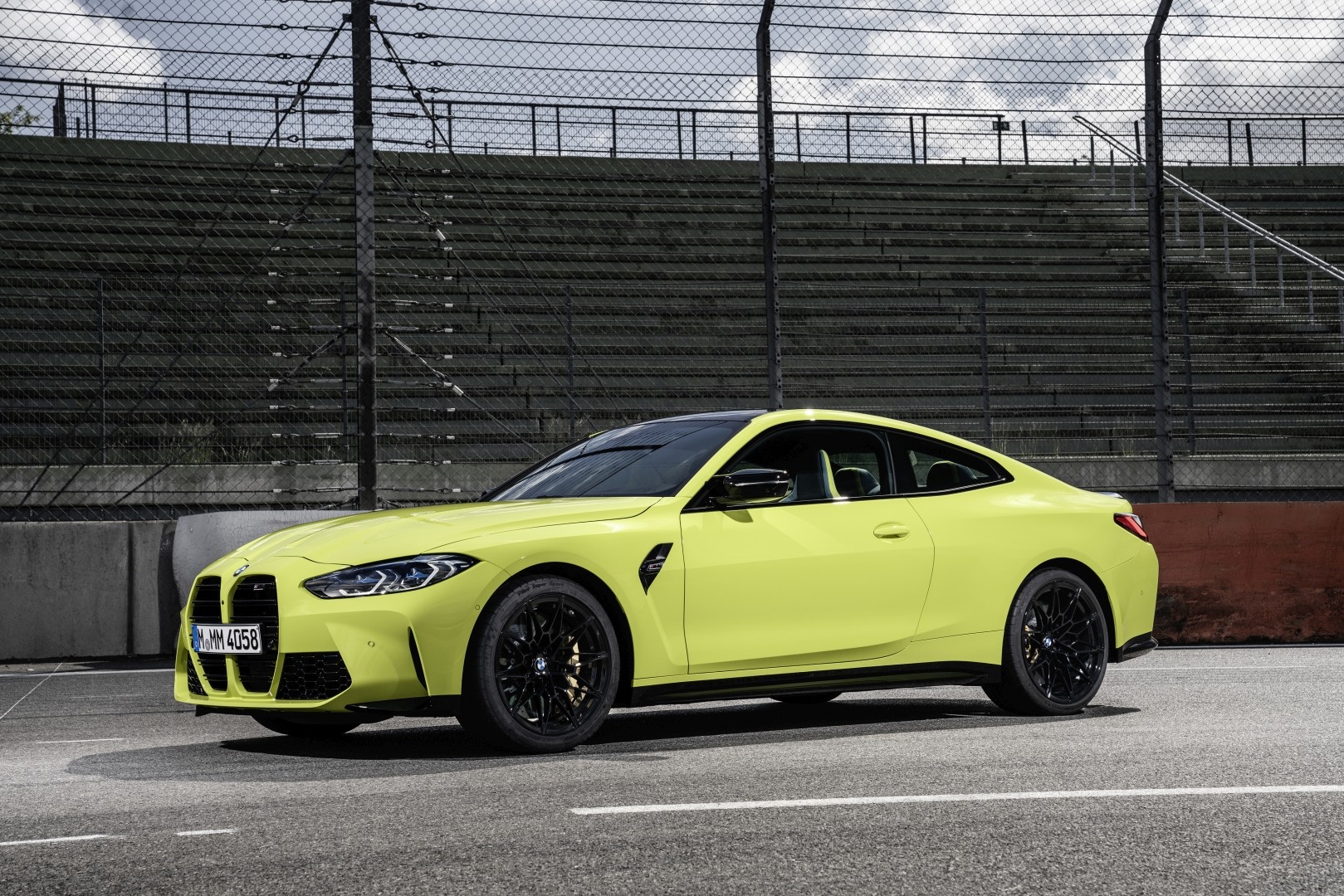Bmw M4 photo 36
