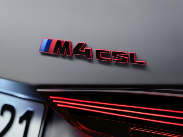 Bmw M4 photo 11