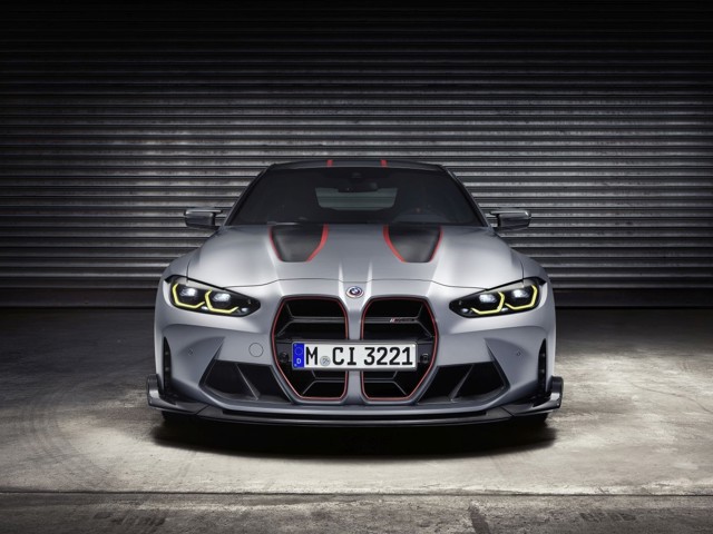 Bmw M4 photo 16