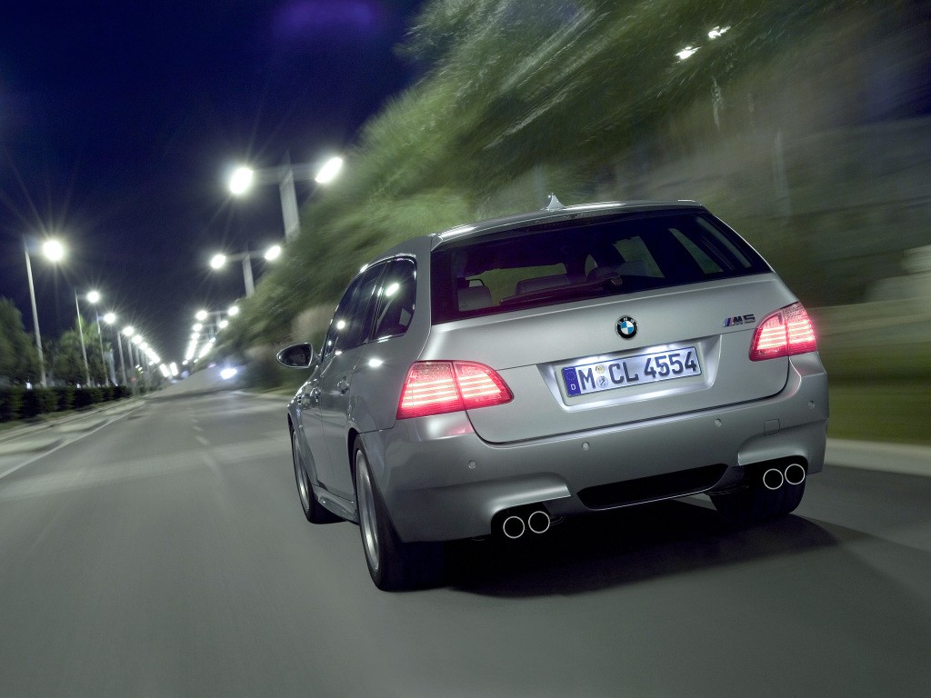 Bmw M5 Touring photo 17