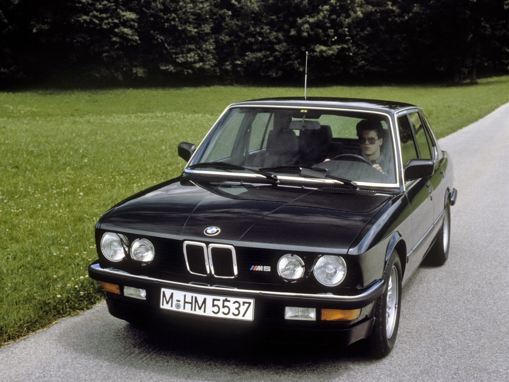 Bmw M5 photo 11
