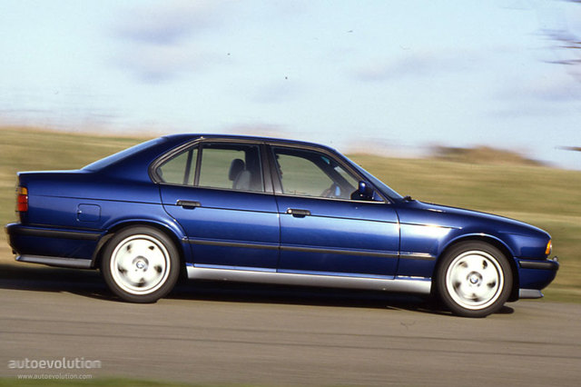 Bmw M5 foto 1