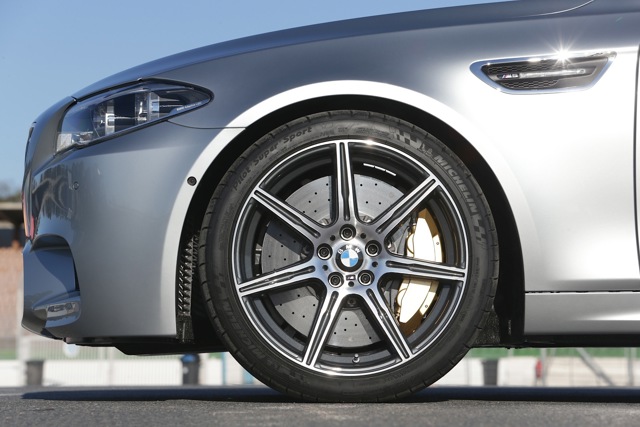 Bmw M5 photo 3