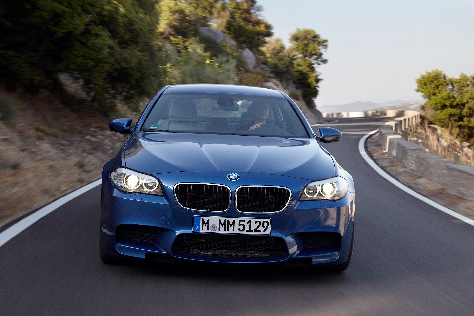 Bmw M5 photo 9
