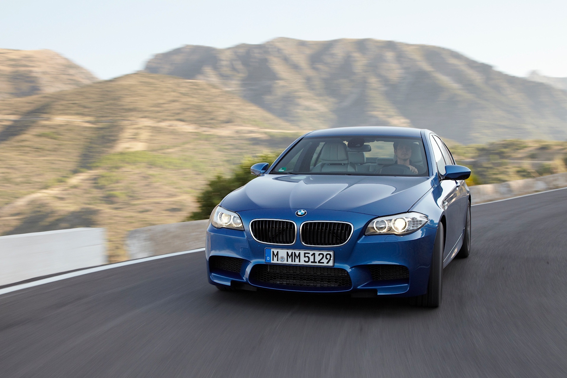 Bmw M5 photo 12