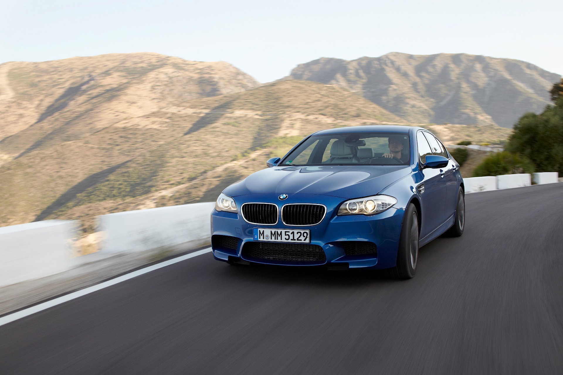 Bmw M5 photo 13