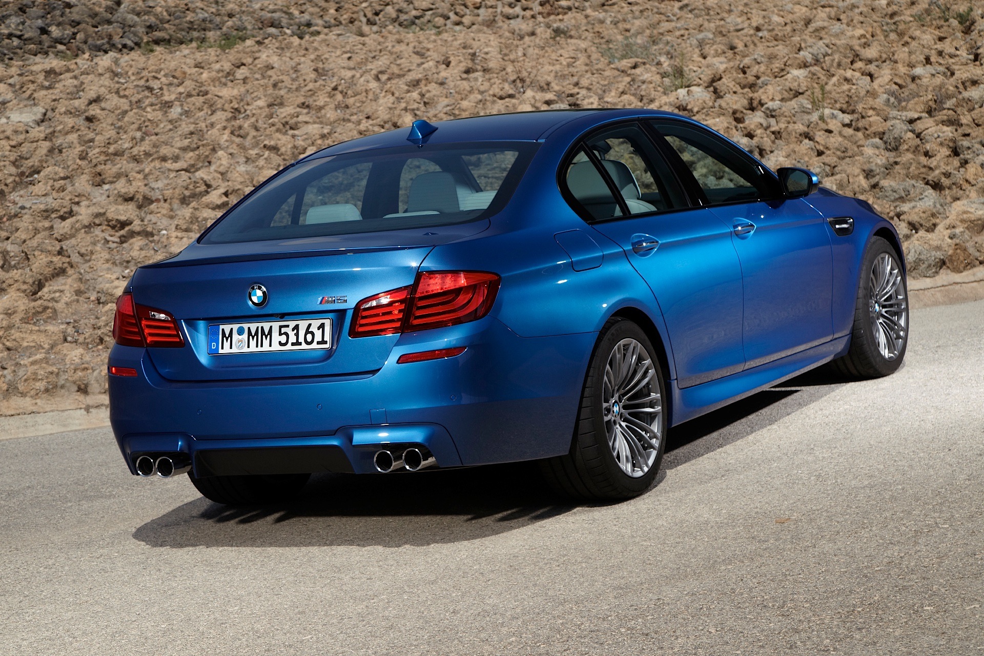 Bmw M5 photo 40