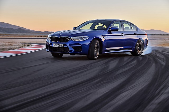 Bmw M5 photo 5