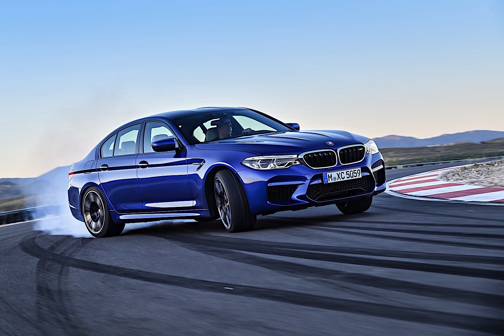 Bmw M5 photo 27