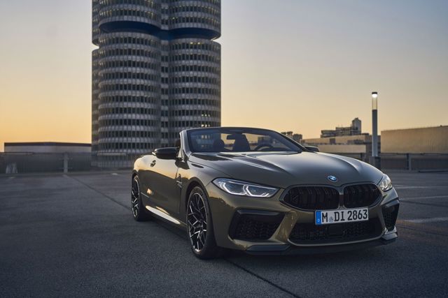Bmw M8 Convertible photo 5