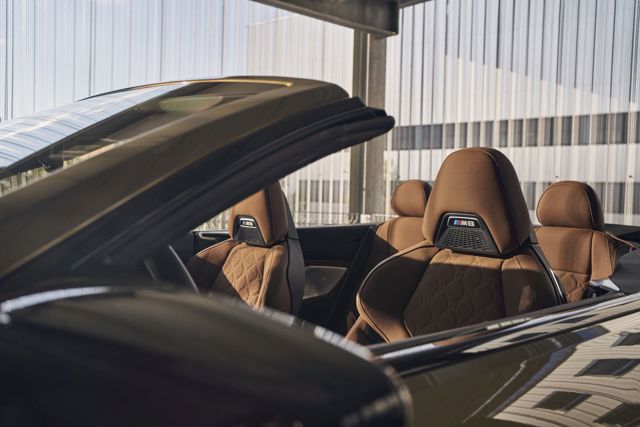 Bmw M8 Convertible photo 24