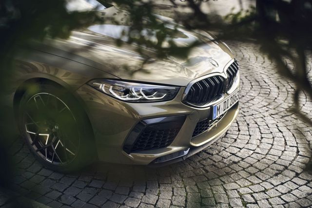 Bmw M8 Convertible photo 15
