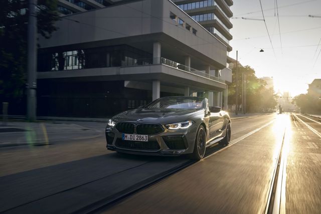 Bmw M8 Convertible photo 17