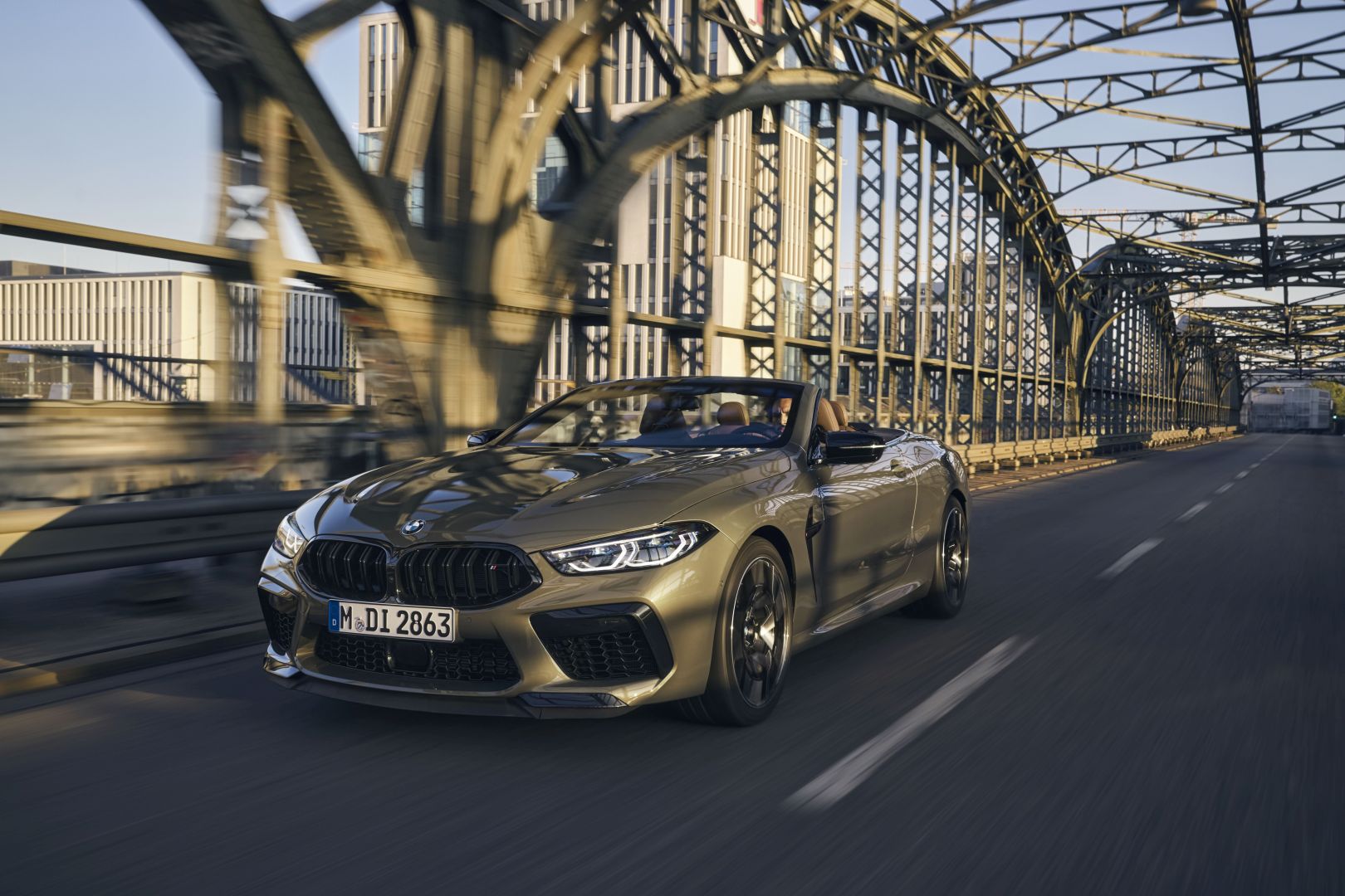 Bmw M8 Convertible photo 19