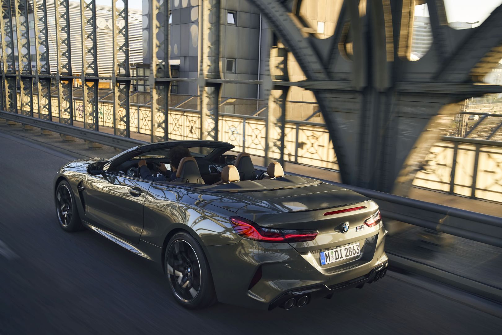Bmw M8 Convertible photo 22