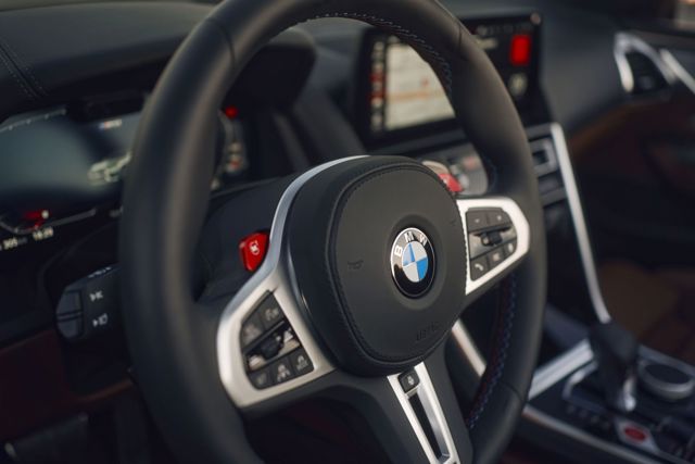 Bmw M8 Convertible photo 25