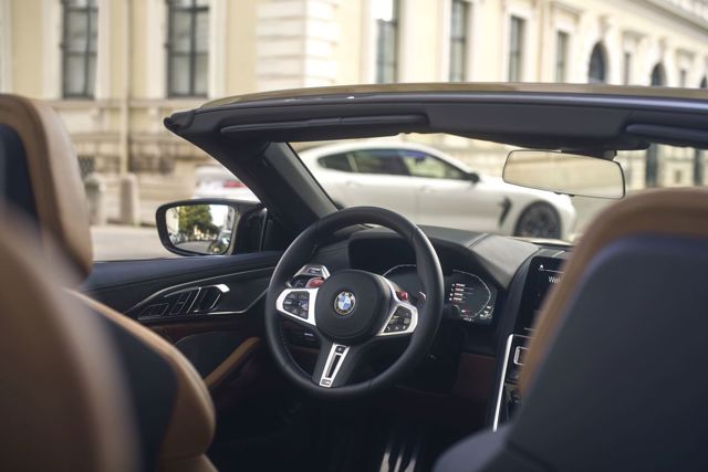 Bmw M8 Convertible photo 27